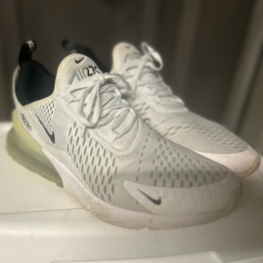 Nike 270 White and Gray Running Shoes